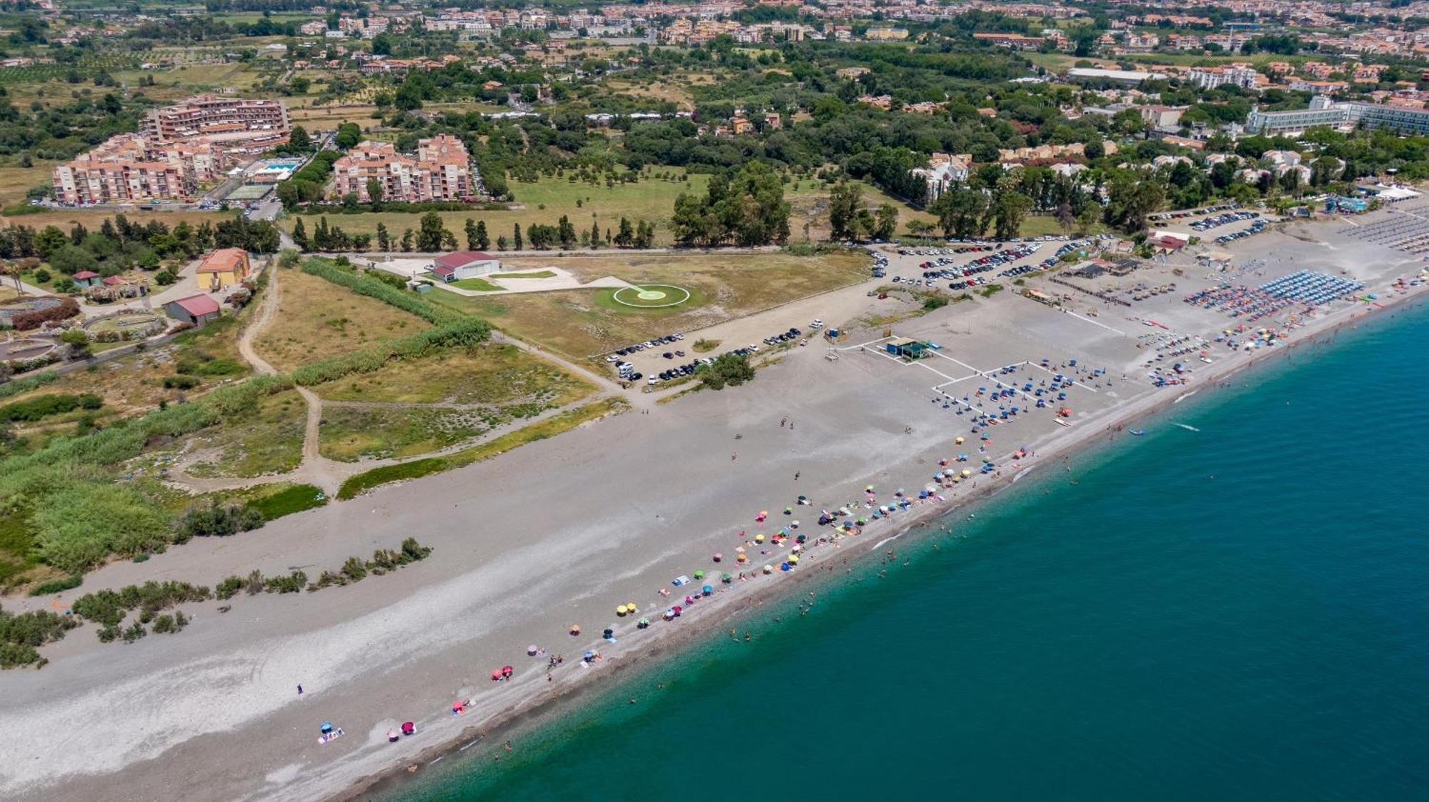 Suitehome Taormina Giardini Naxos Exteriör bild