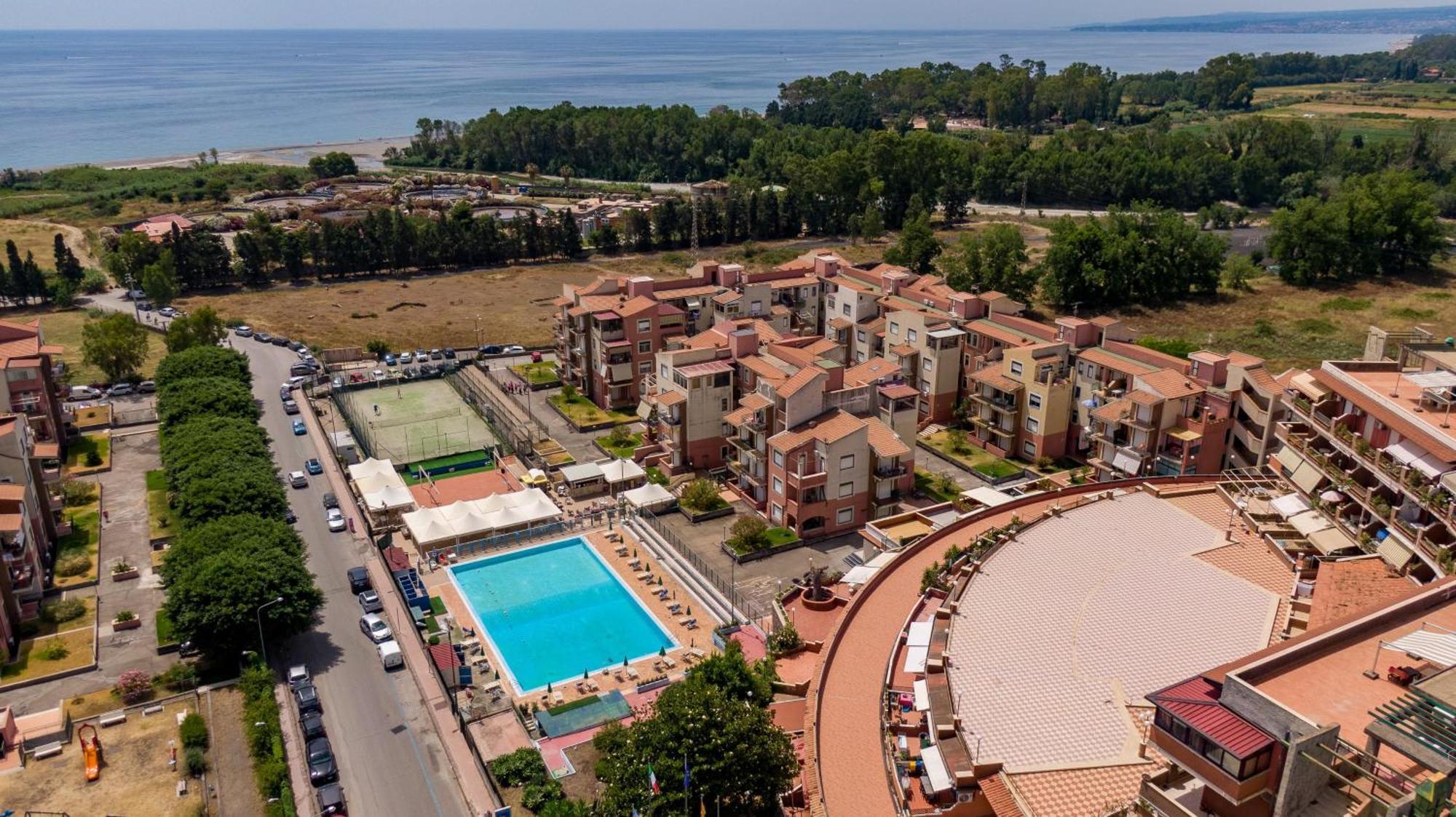 Suitehome Taormina Giardini Naxos Exteriör bild