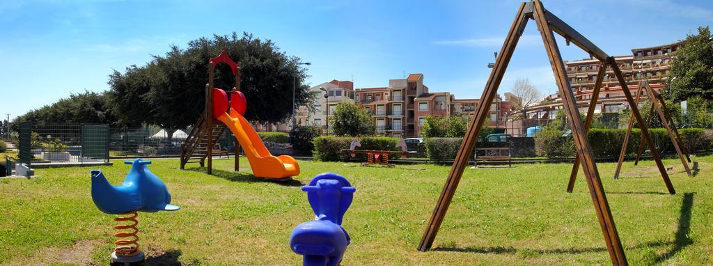 Suitehome Taormina Giardini Naxos Exteriör bild