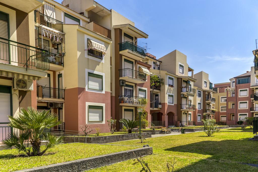 Suitehome Taormina Giardini Naxos Exteriör bild