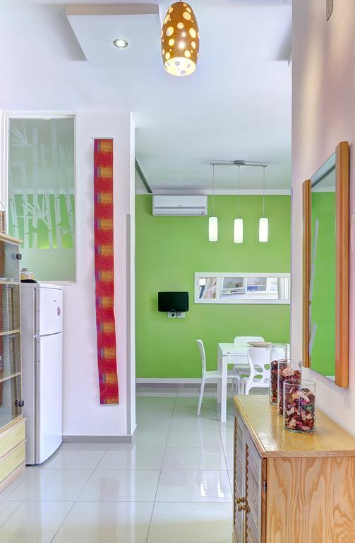 Suitehome Taormina Giardini Naxos Rum bild