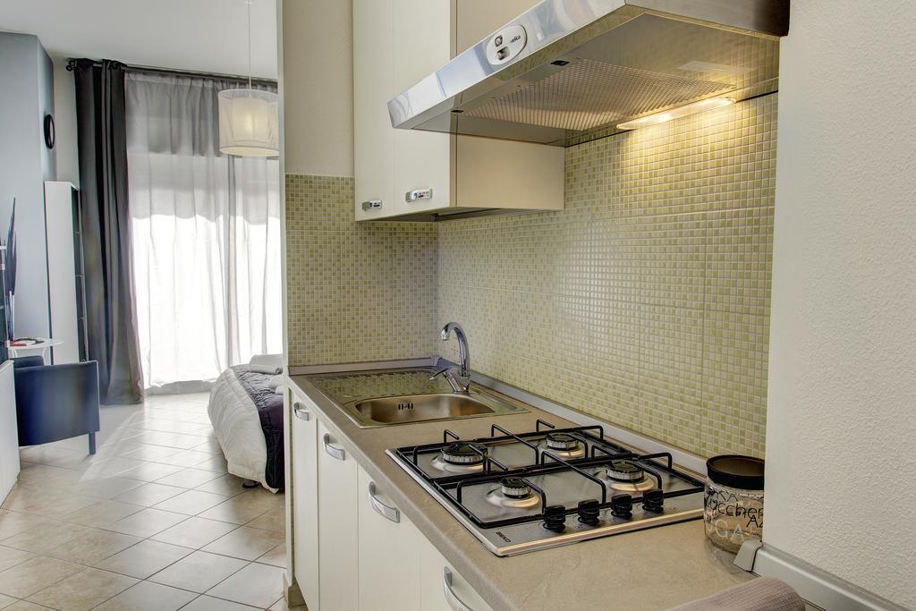 Suitehome Taormina Giardini Naxos Rum bild