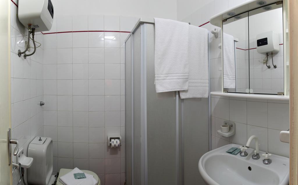 Suitehome Taormina Giardini Naxos Rum bild