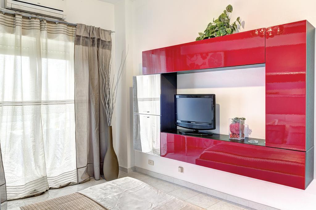 Suitehome Taormina Giardini Naxos Rum bild